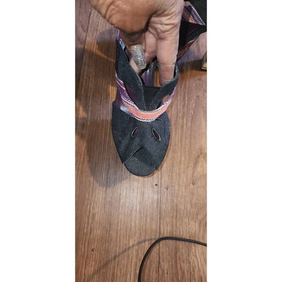 Fahrenheit Denim and Fabric Platform Heels - Picture 8 of 10